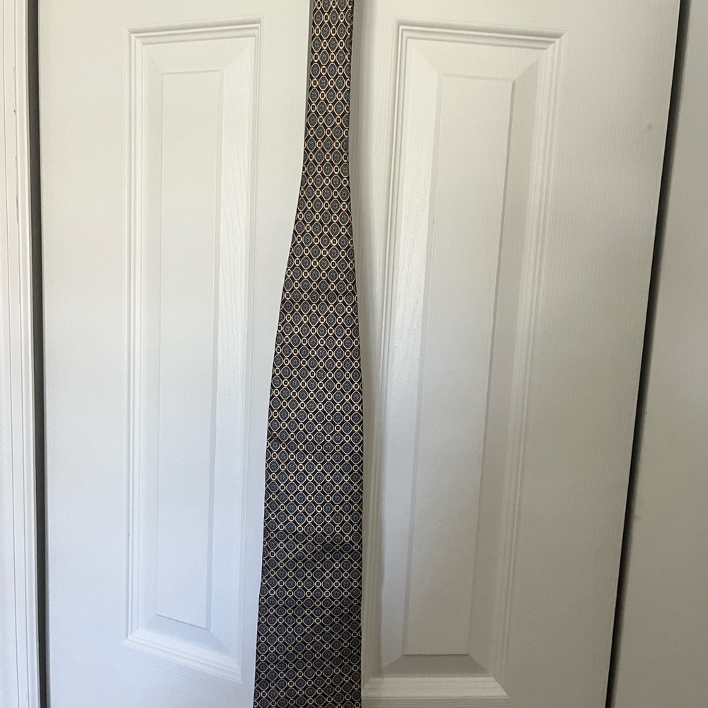 Christian Dior’s Mens Suit Tie